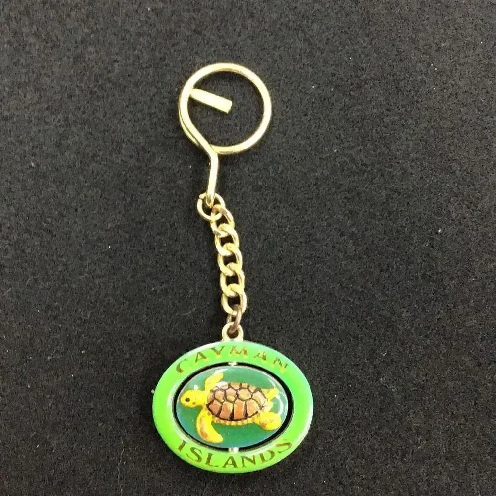 Keychain, Cayman Islands, handpainted Sea turtle from estate sale ￼